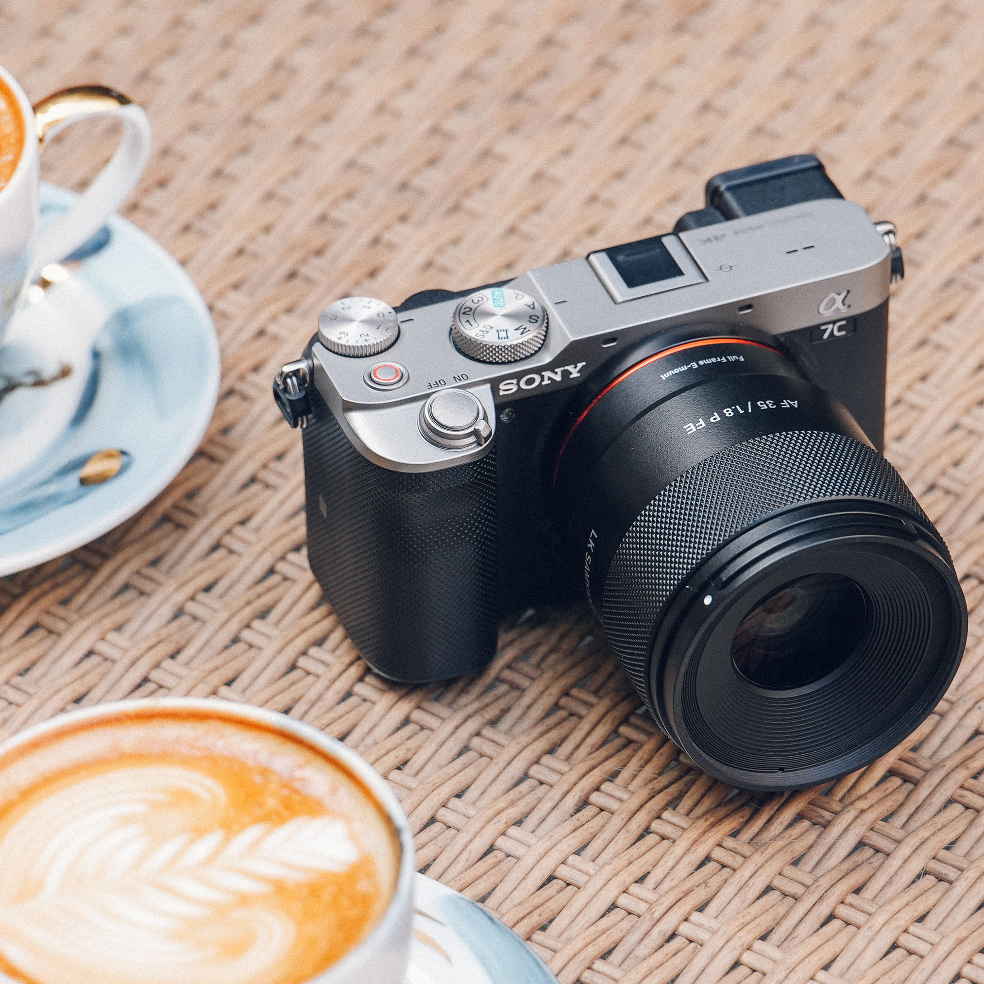 AF 35mm F1.8 P FE (5) (1)
